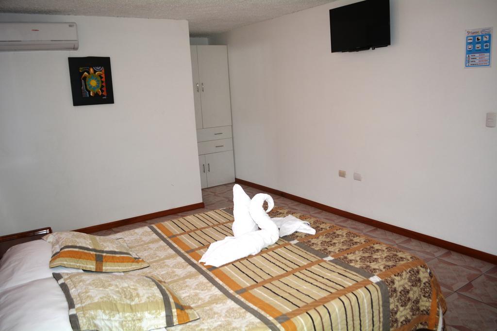 Hostal Muyuyo Puerto Ayora  Exterior foto